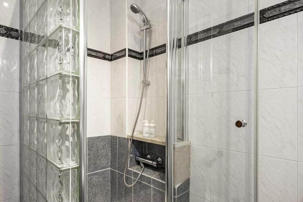 Apartamento La Plazuela Хихон Екстериор снимка