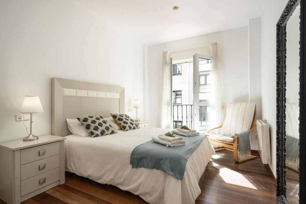 Apartamento La Plazuela Хихон Екстериор снимка
