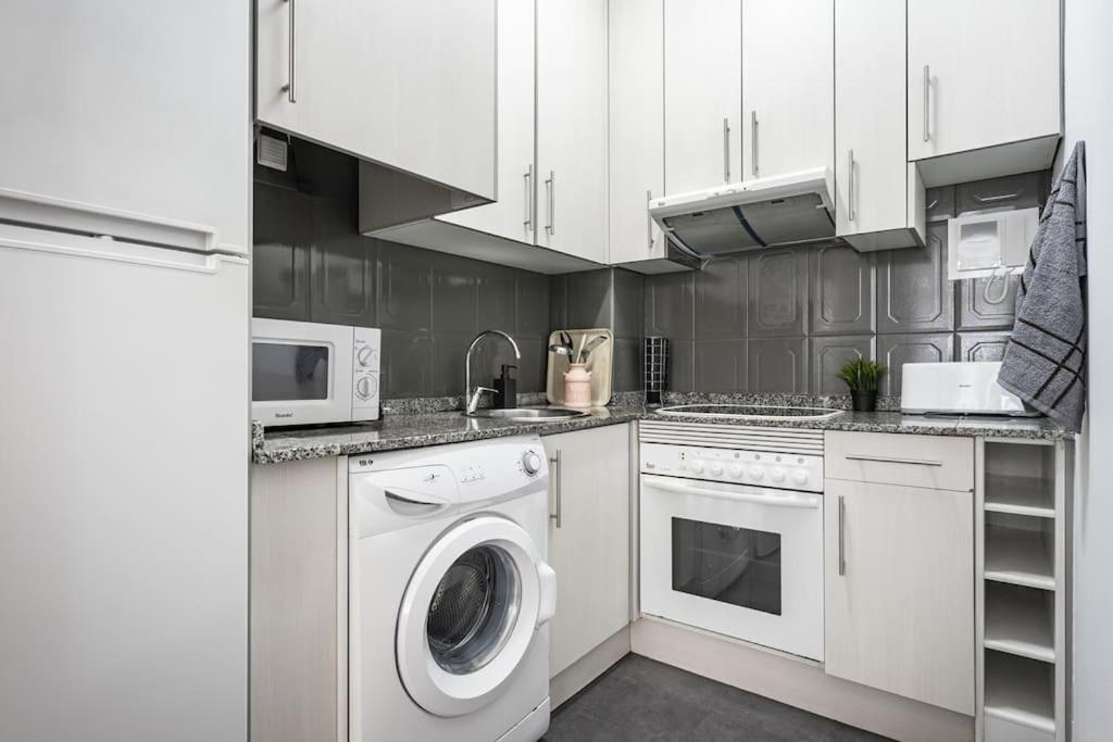 Apartamento La Plazuela Хихон Екстериор снимка
